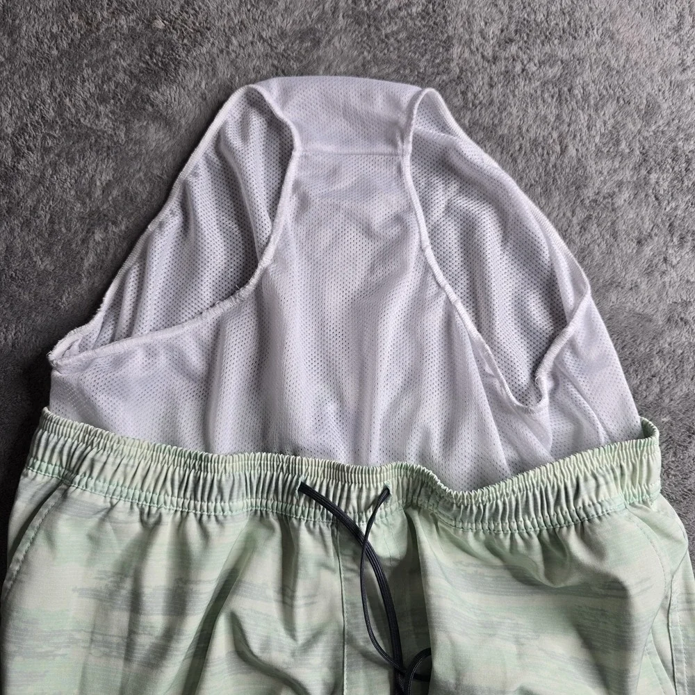 Aftco Strike Shorts Mens Large Mint Shoreline Camo Swim Lined 5.5